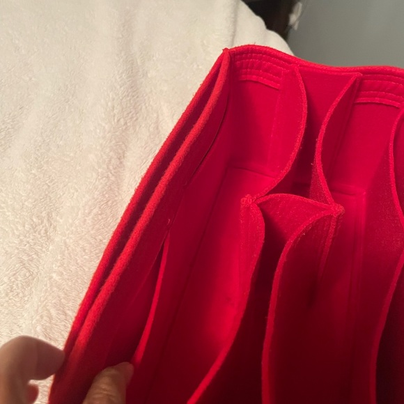 Authentic Red Samorga bag organizer for LV speedy 30. Slightly used. - Picture 3 of 9